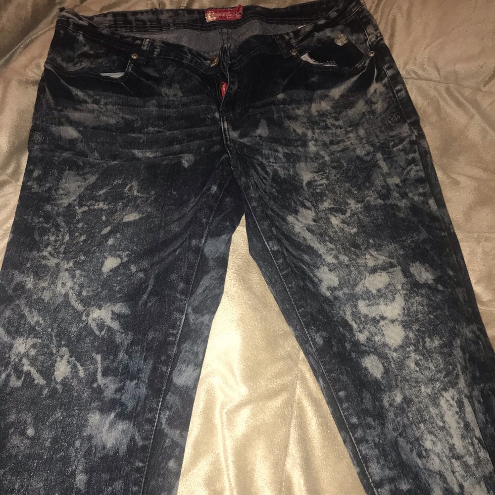 Apple bottom jeans